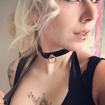 BDSM met Latexina uit West-vlaanderen