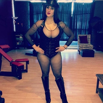 BDSM dating met mrssandra uit Gelderland.
